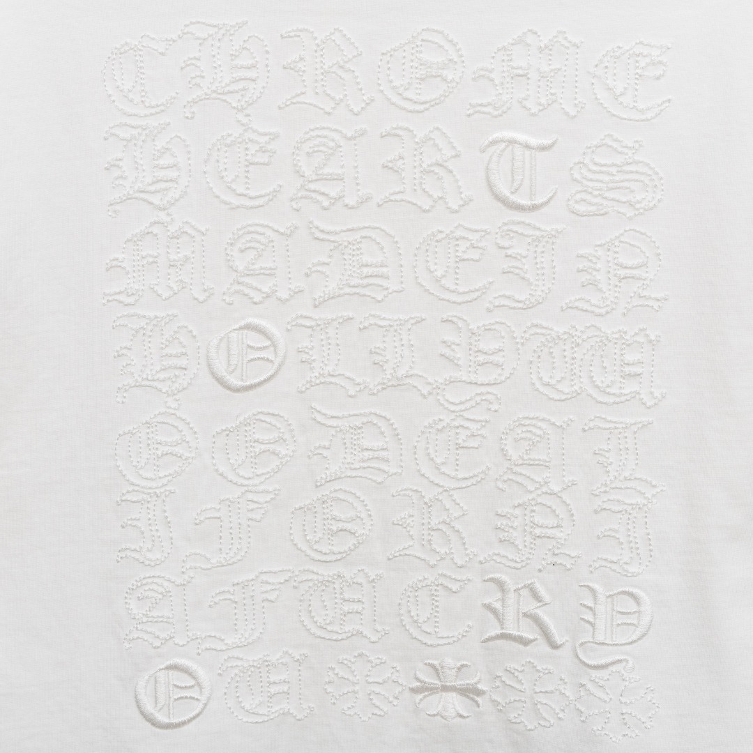 Chrome Hearts 款式：克罗心CH满印梵文马蹄刺绣破洞工艺短袖