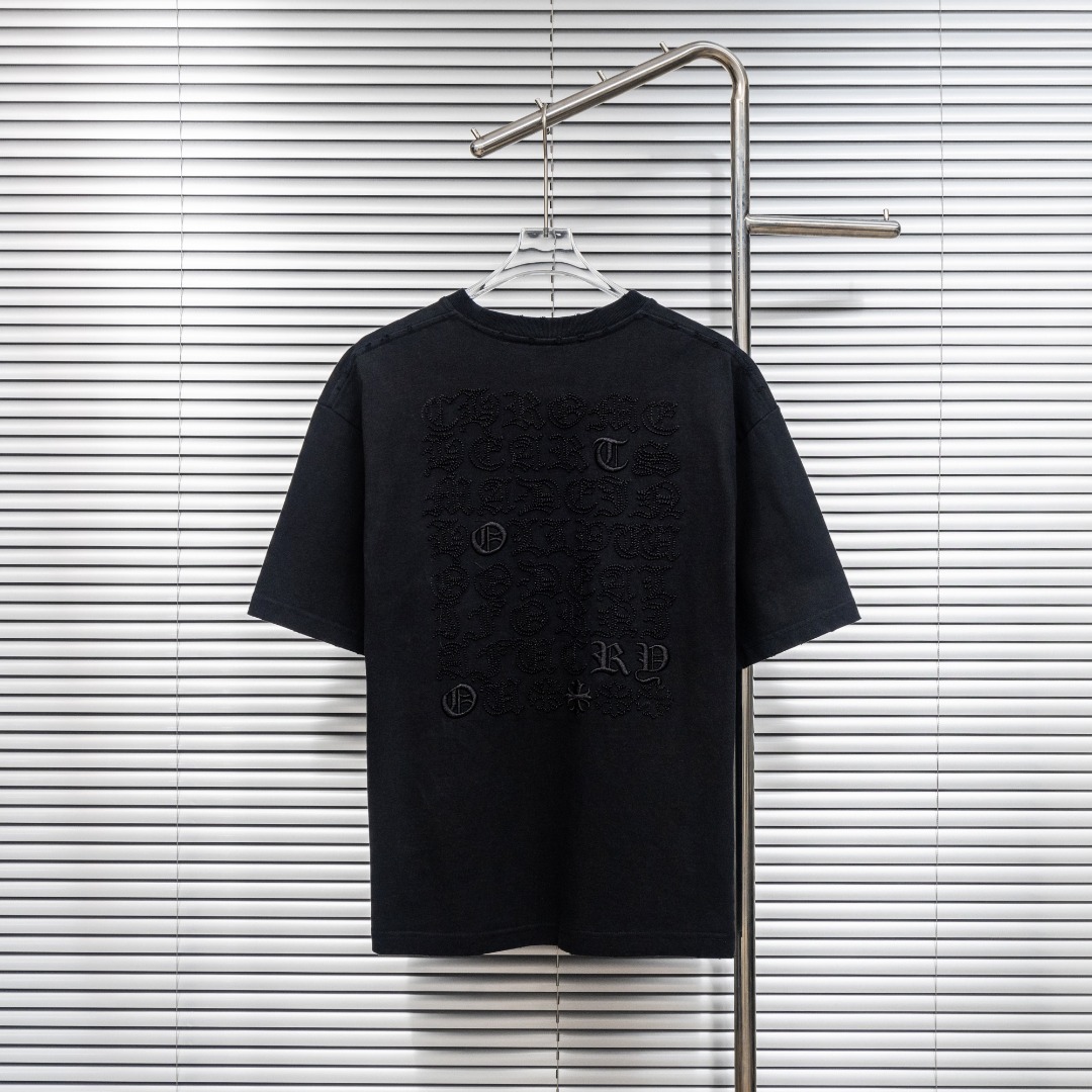Chrome Hearts 款式：克罗心CH满印梵文马蹄刺绣破洞工艺短袖