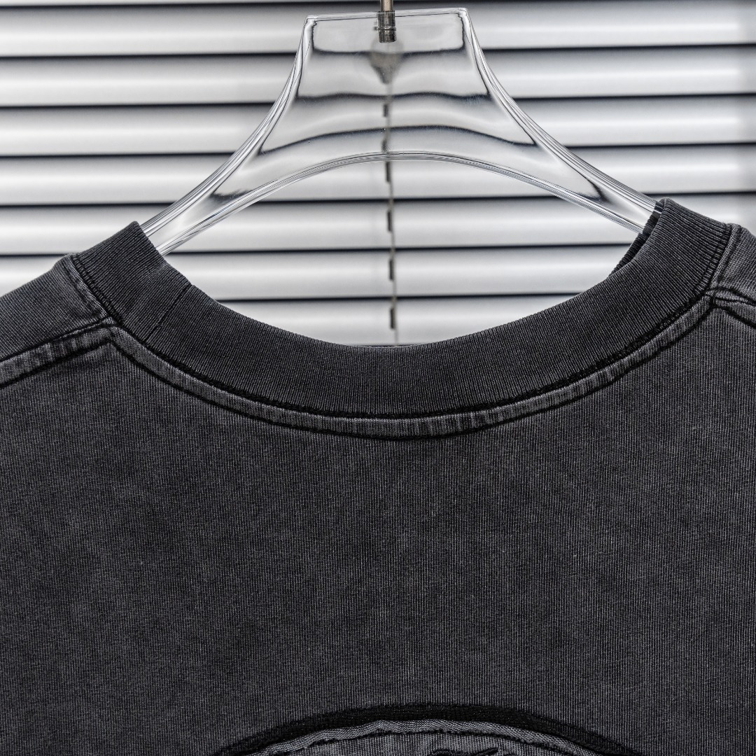 Chrome Hearts 款式：克罗心CH满印梵文马蹄刺绣重工水洗工艺短袖