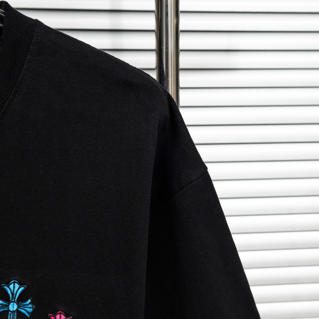 Chrome Hearts 款式：克罗心CH梵文十字架溶解流苏刺绣工艺短袖