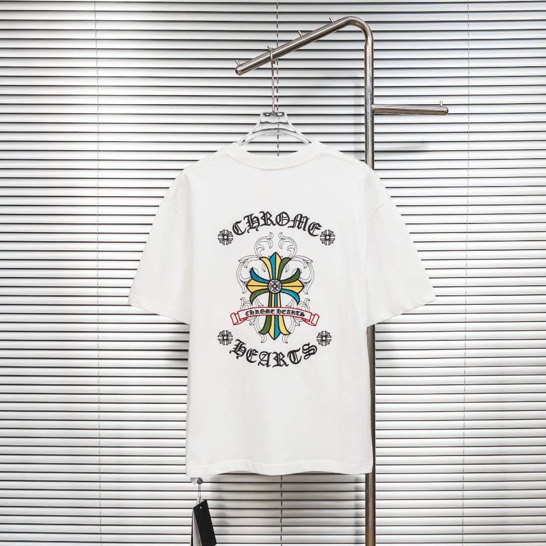 Chrome Hearts 款式：克罗心CH梵文十字架彩色刺绣工艺短袖