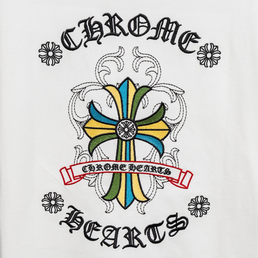 Chrome Hearts 款式：克罗心CH梵文十字架彩色刺绣工艺短袖