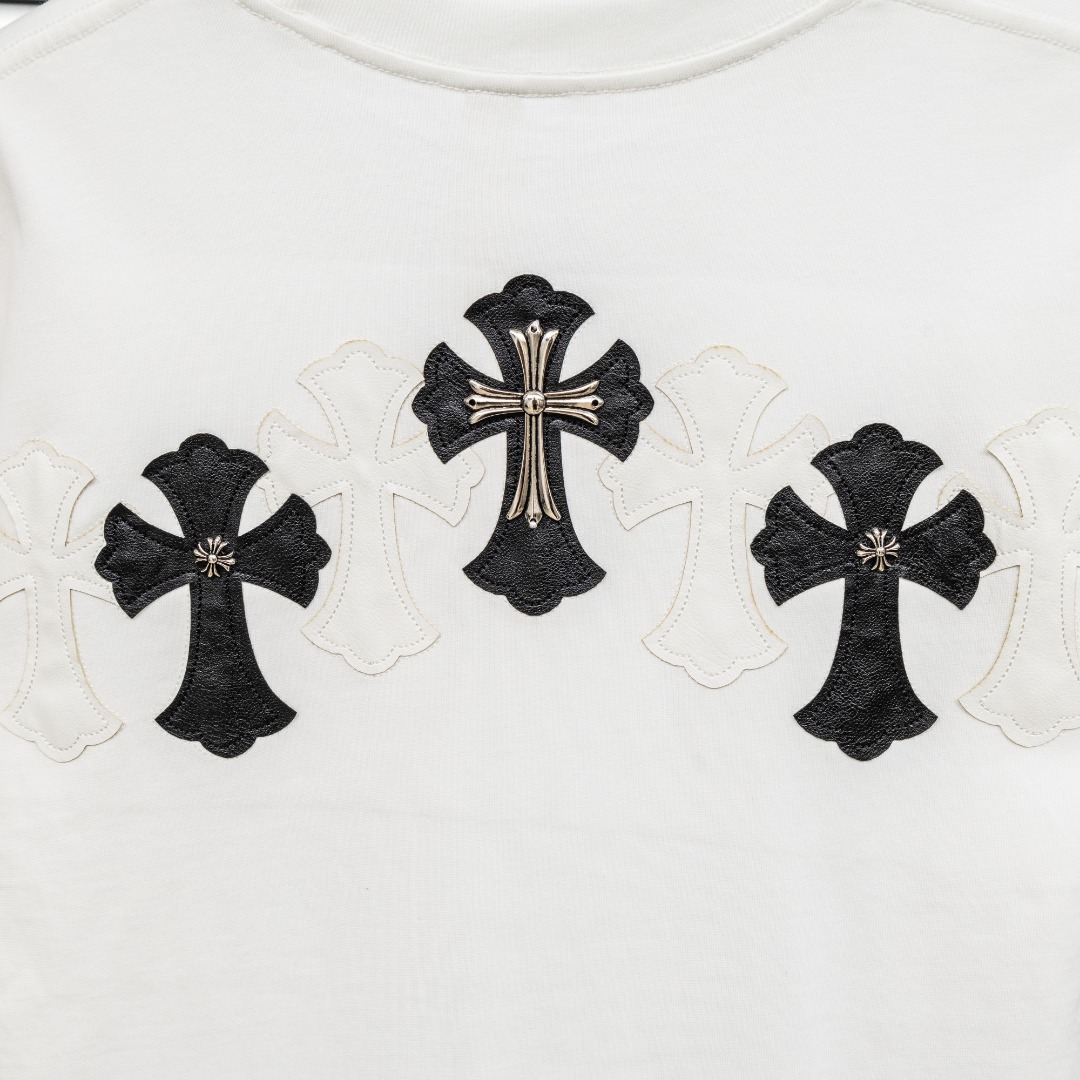 Chrome Hearts 款式：克罗心CH十字架定制皮标工艺短袖