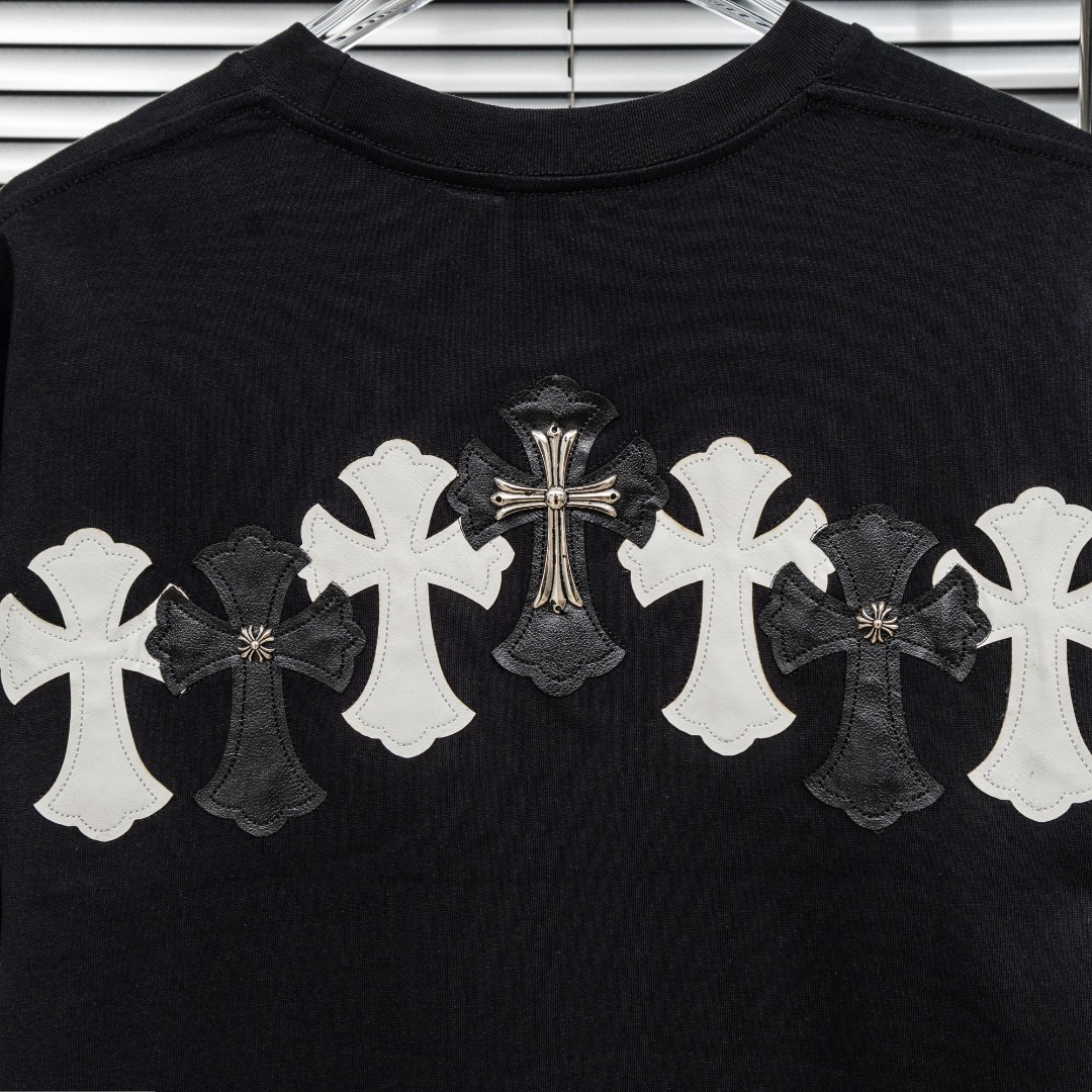 Chrome Hearts 款式：克罗心CH十字架定制皮标工艺短袖