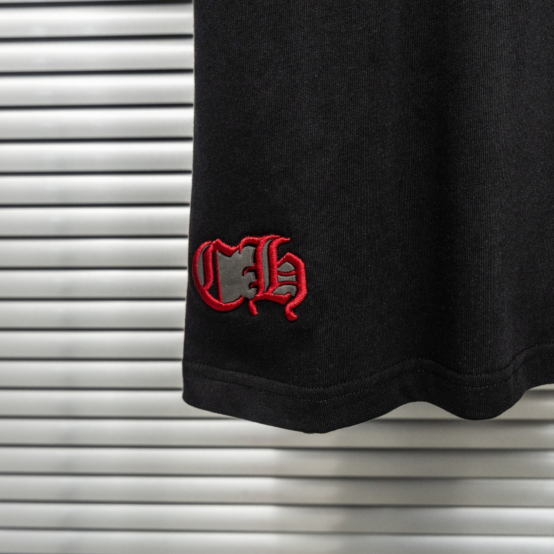 Chrome Hearts 款式：克罗心CH十字架马蹄格纹刺绣工艺短袖