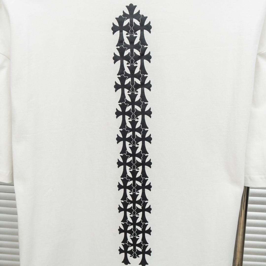 Chrome Hearts 款式：克罗心CH十字架梵文骨刺印花植绒工艺短袖