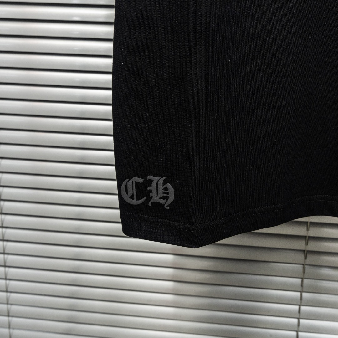 Chrome Hearts 款式：克罗心CH十字架梵文骨刺印花植绒工艺短袖