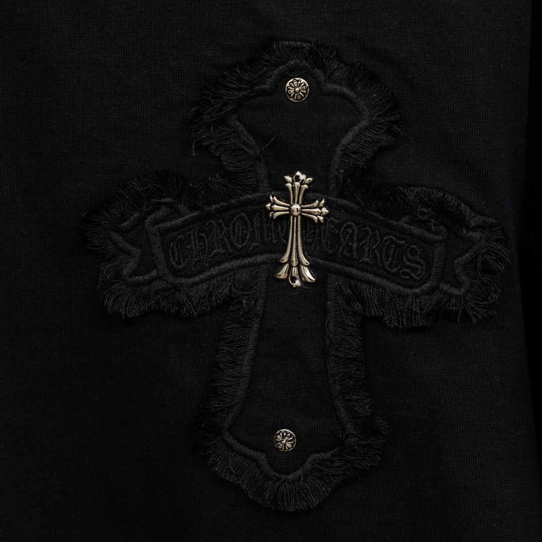 Chrome Hearts 款式：克罗心CH十字架破洞毛边贴布定制金属多工艺短袖