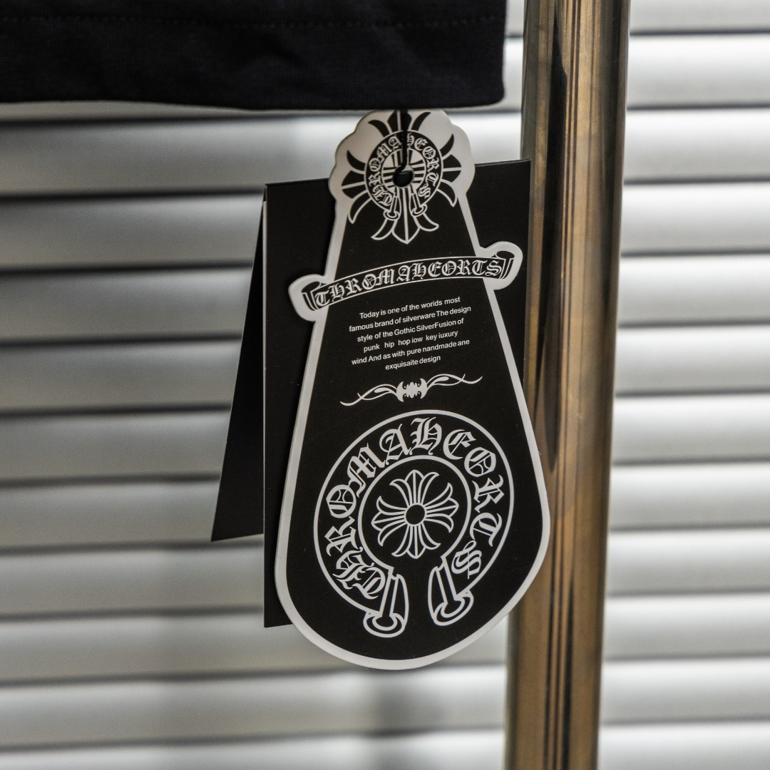Chrome Hearts 款式：克罗心CH十字架梵文植绒印花多工艺短袖