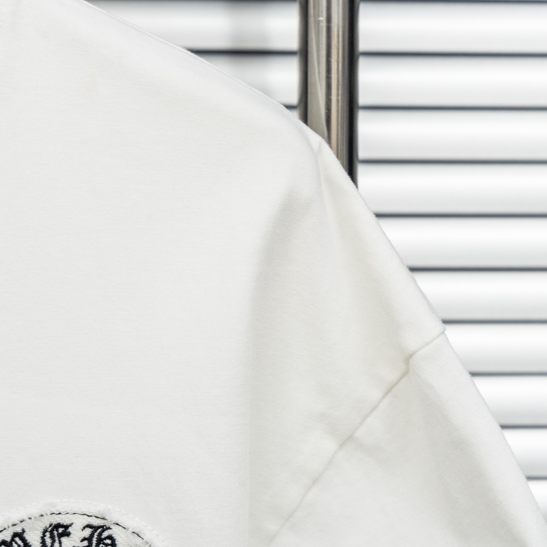 Chrome Hearts 款式：克罗心CH十字架马蹄贴布刺绣多工艺短袖