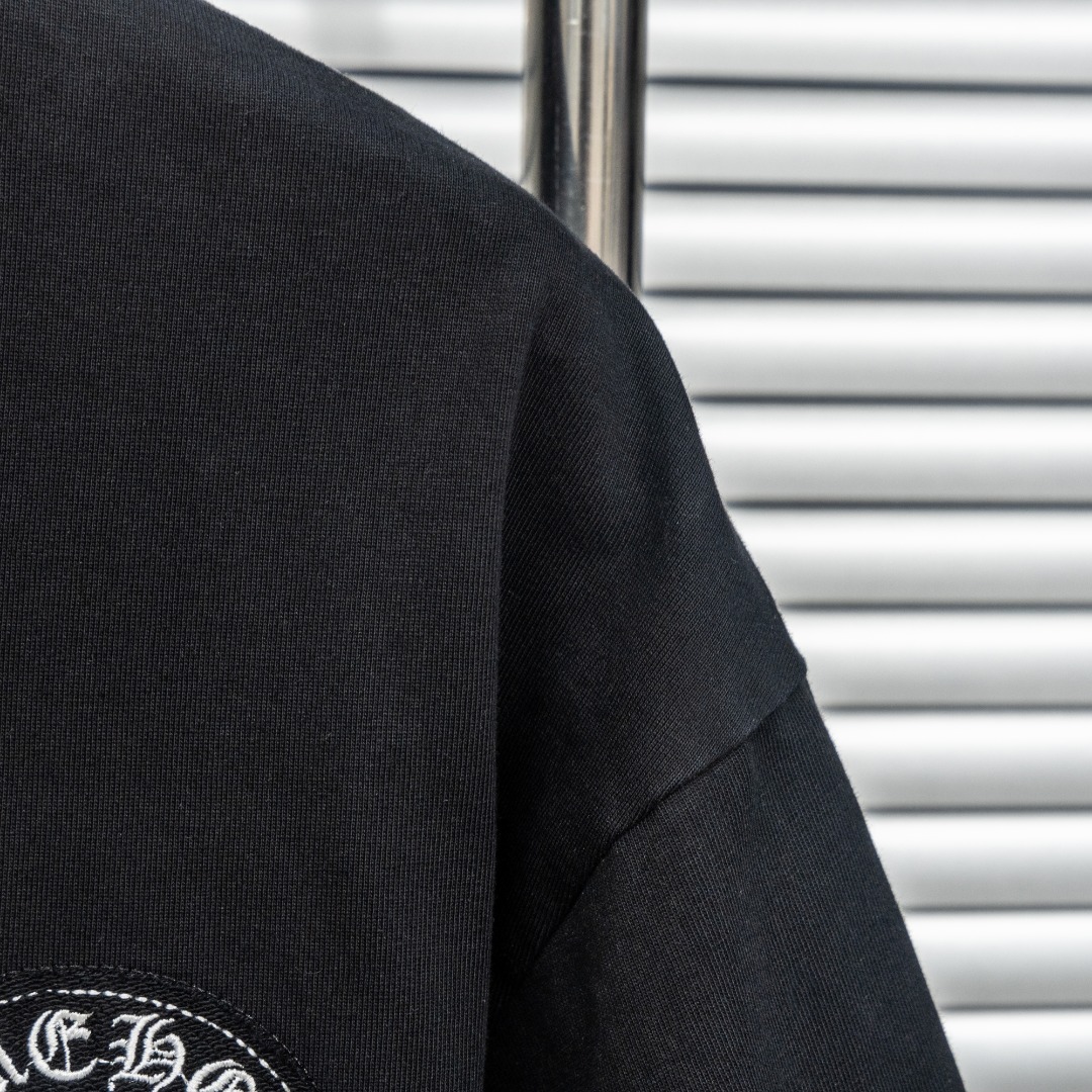 Chrome Hearts 款式：克罗心CH十字架马蹄贴布刺绣多工艺短袖