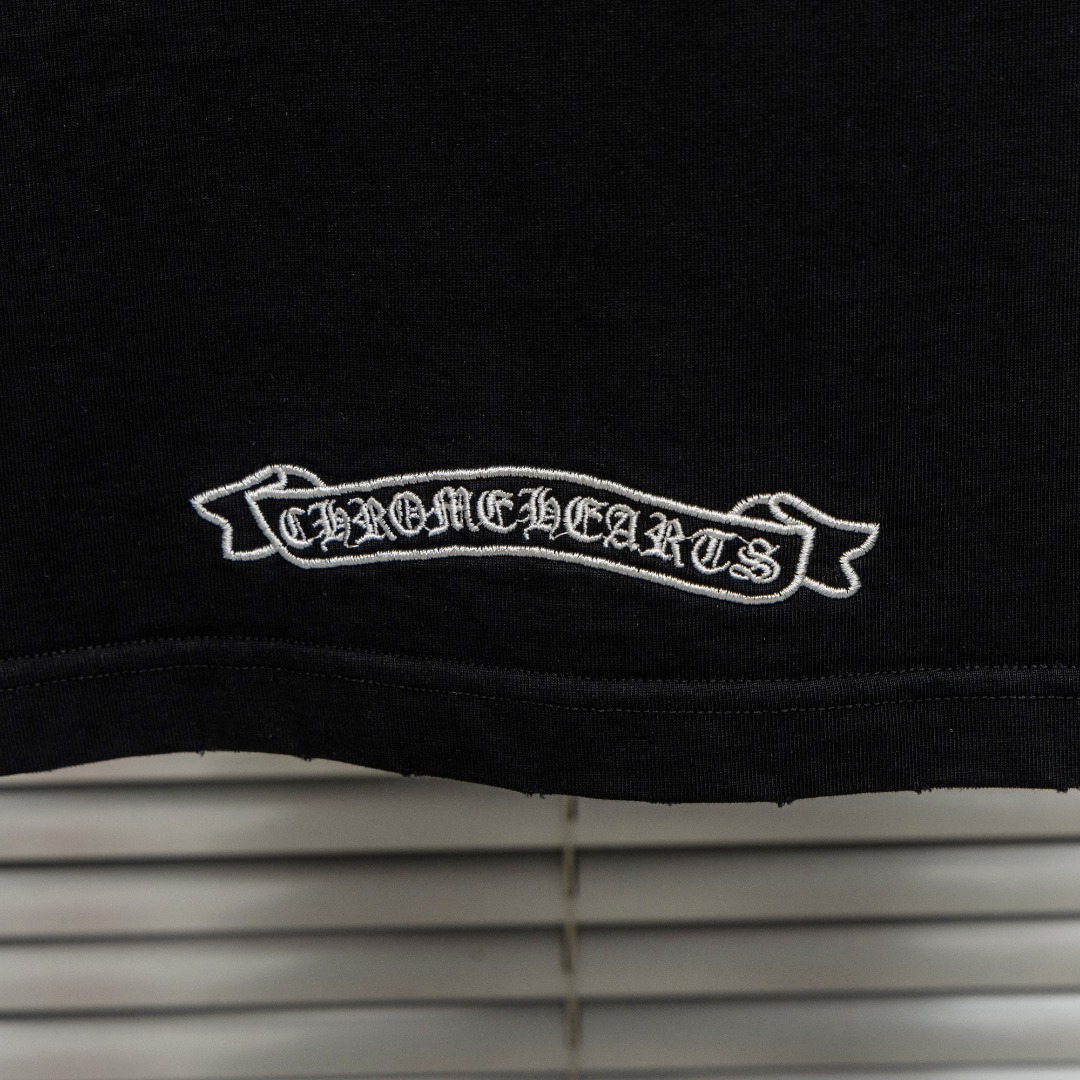 Chrome Hearts 款式：克罗心CH十字架马蹄贴布刺绣多工艺短袖
