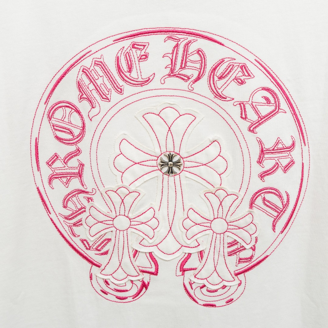 Chrome Hearts 款式：克罗心CH十字架马蹄贴布刺绣定制金属多工艺短袖