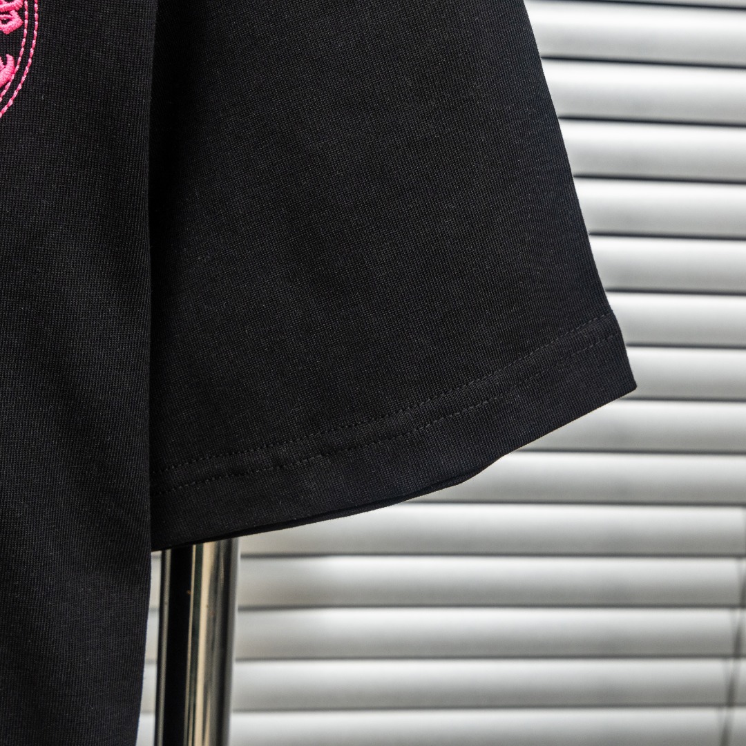 Chrome Hearts 款式：克罗心CH十字架马蹄贴布刺绣定制金属多工艺短袖