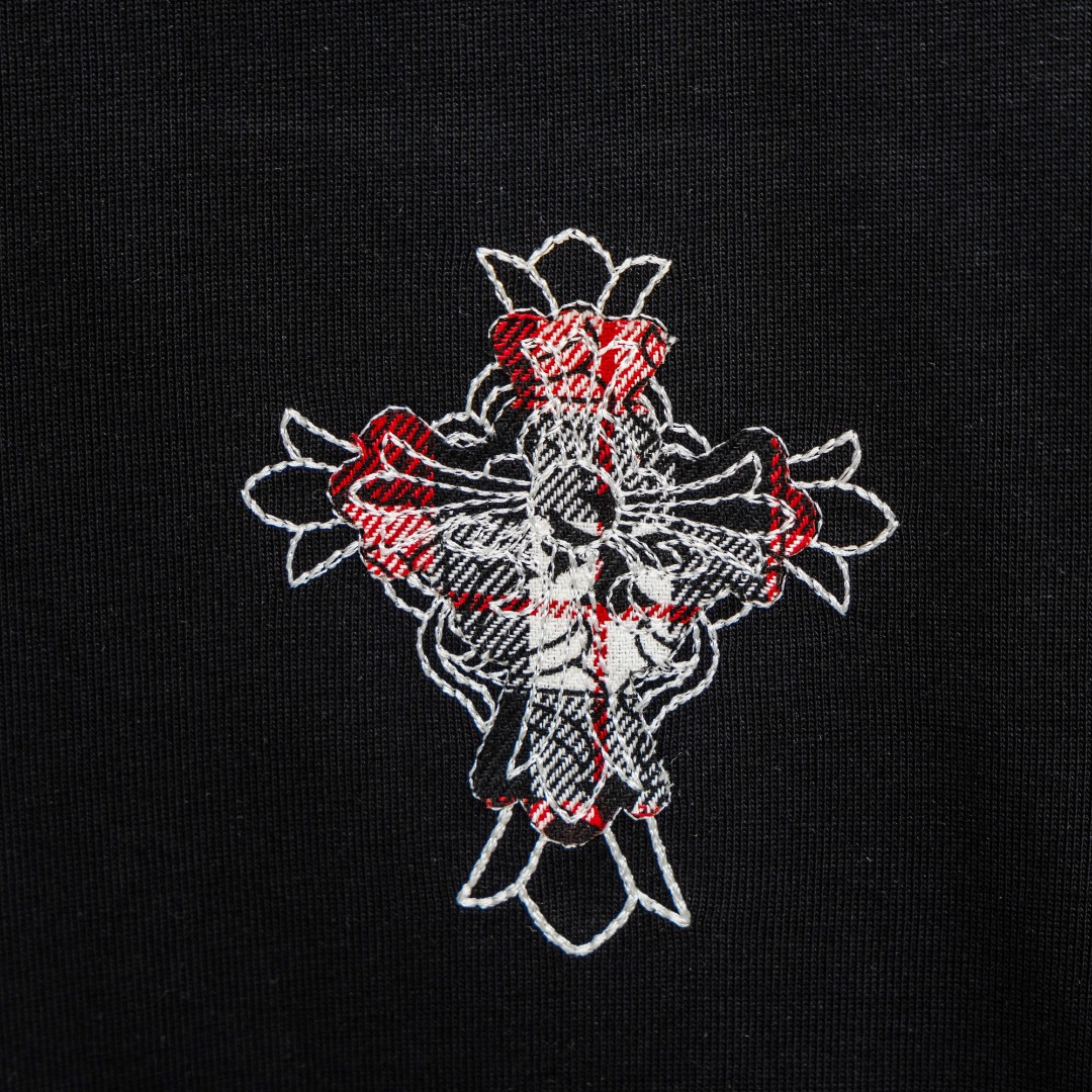 Chrome Hearts 款式：克罗心CH十字架马蹄刺绣内置格纹贴布多工艺短袖