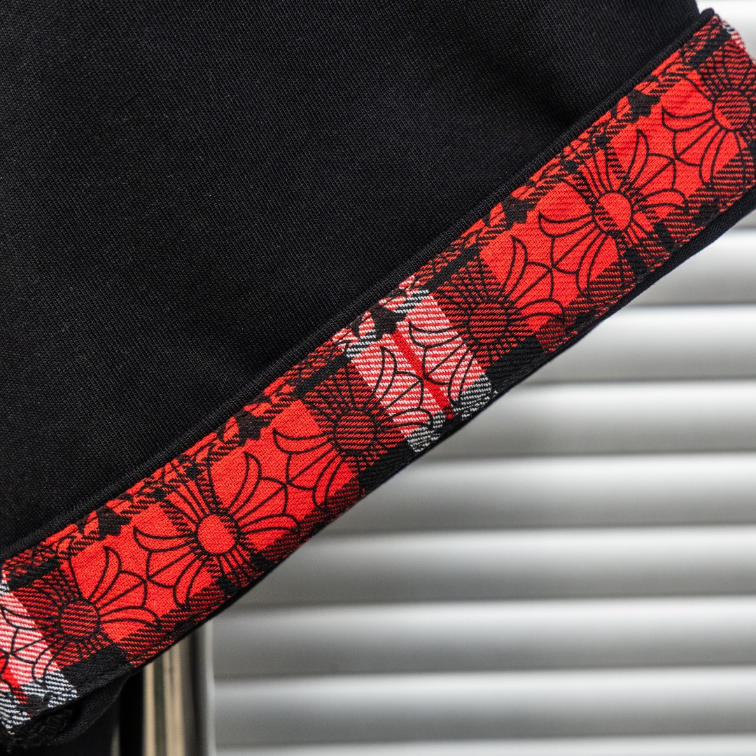 Chrome Hearts 款式：克罗心CH十字架马蹄刺绣内置格纹贴布多工艺短袖
