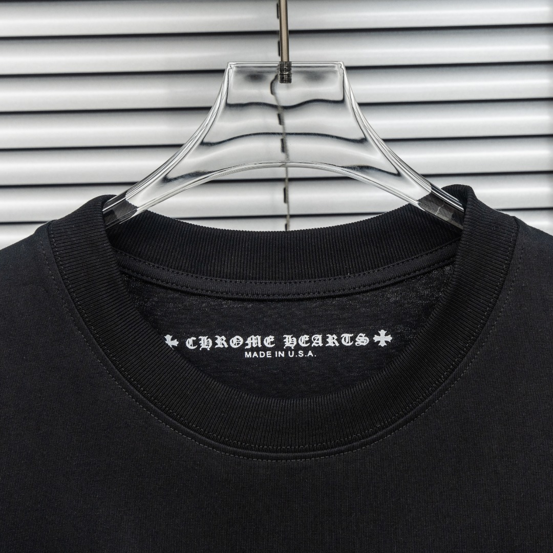 Chrome Hearts 款式：克罗心CH十字架梵文小口袋工艺短袖