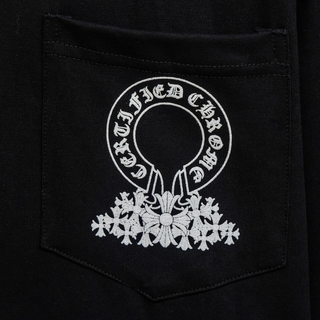 Chrome Hearts 款式：克罗心CH十字架梵文小口袋工艺短袖