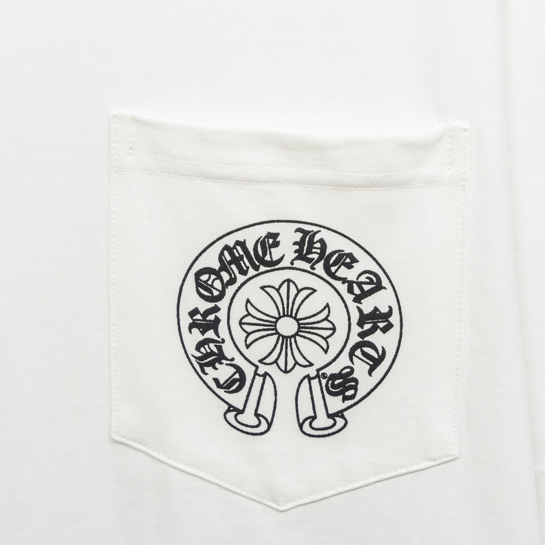 Chrome Hearts 款式：克罗心CH十字架梵文小口袋工艺短袖