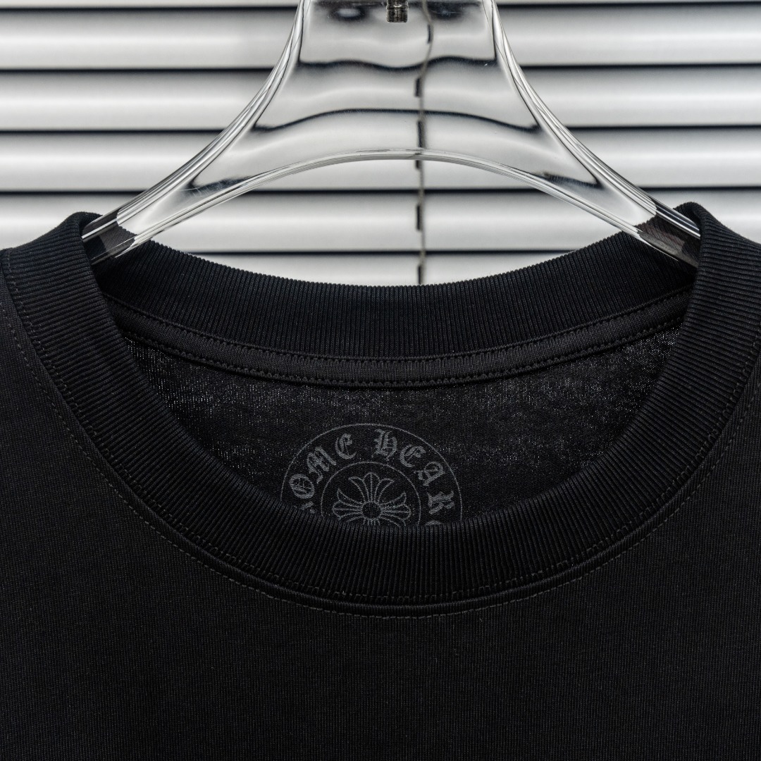 Chrome Hearts 款式：克罗心CH十字架梵文小口袋工艺短袖
