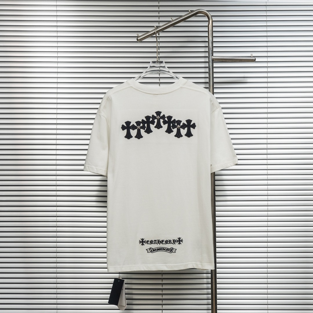 Chrome Hearts 款式：克罗心CH金属十字架定制皮标刺绣工艺短袖