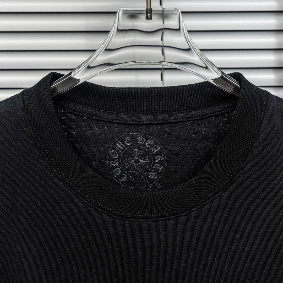 Chrome Hearts 款式：克罗心CH小口袋满印梵文植绒工艺短袖