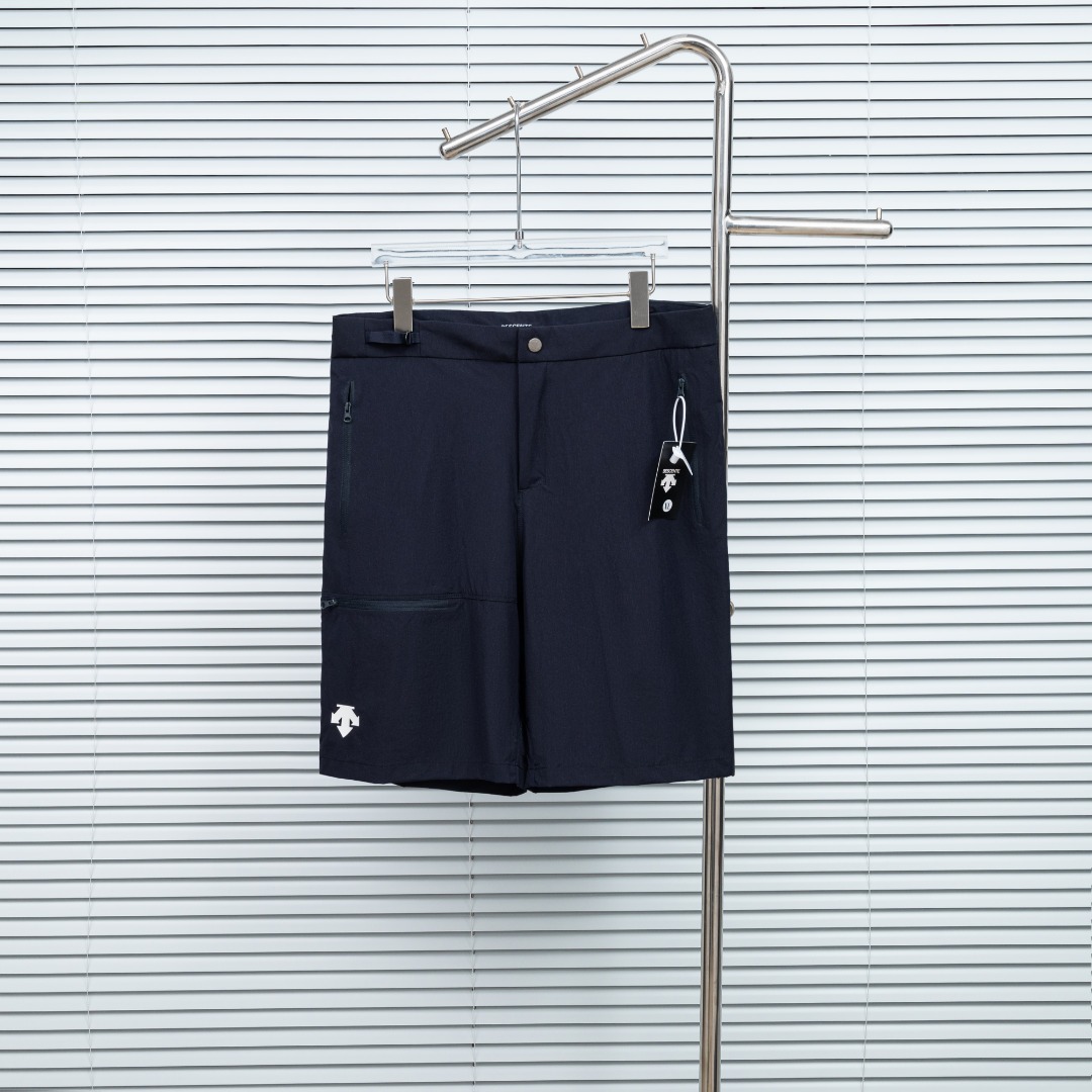 Descente 款式：迪桑特DESCENTE速干梭织短裤