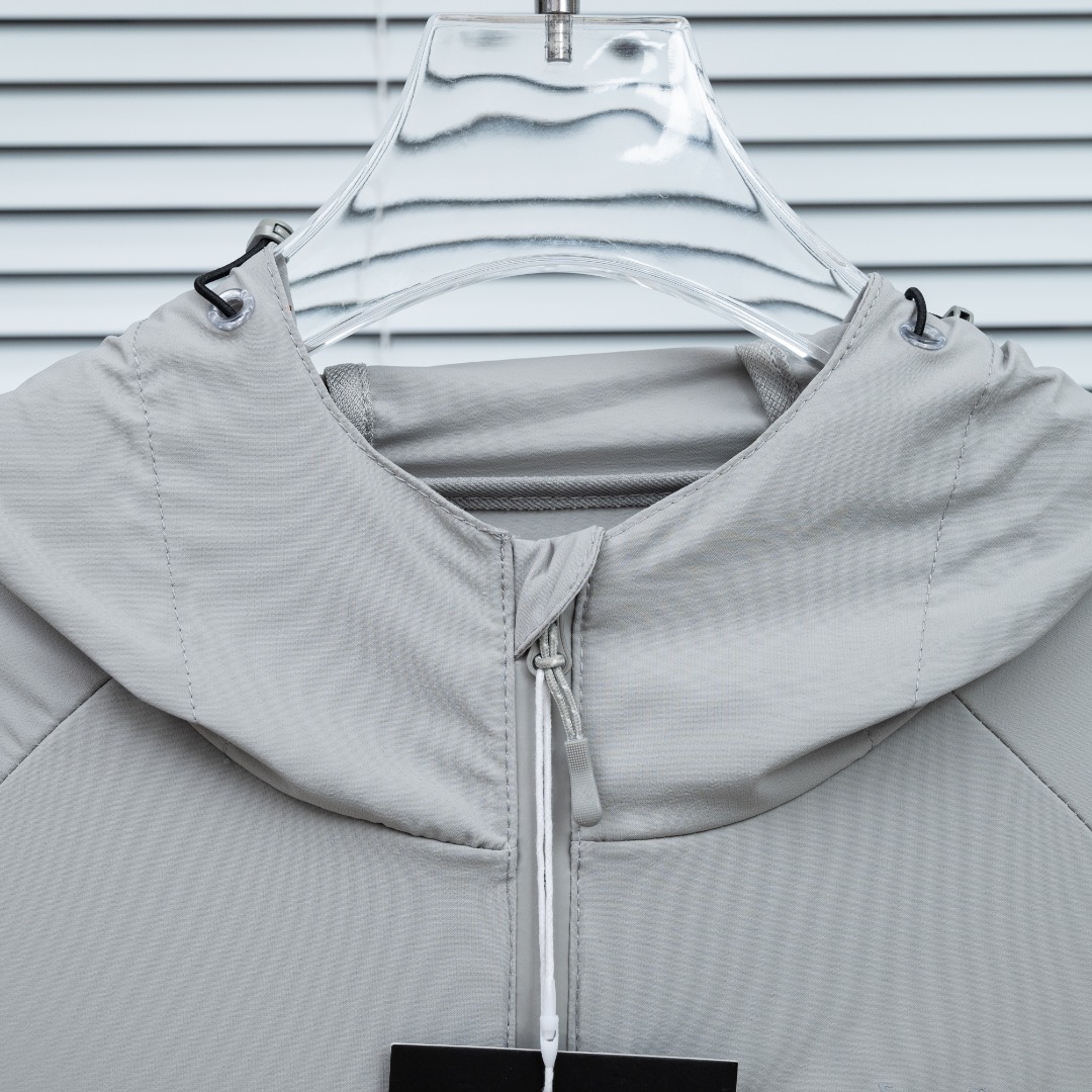 Arc'teryx 款式：始祖鸟ARC TERYX SV系列速干透气防晒服外套
