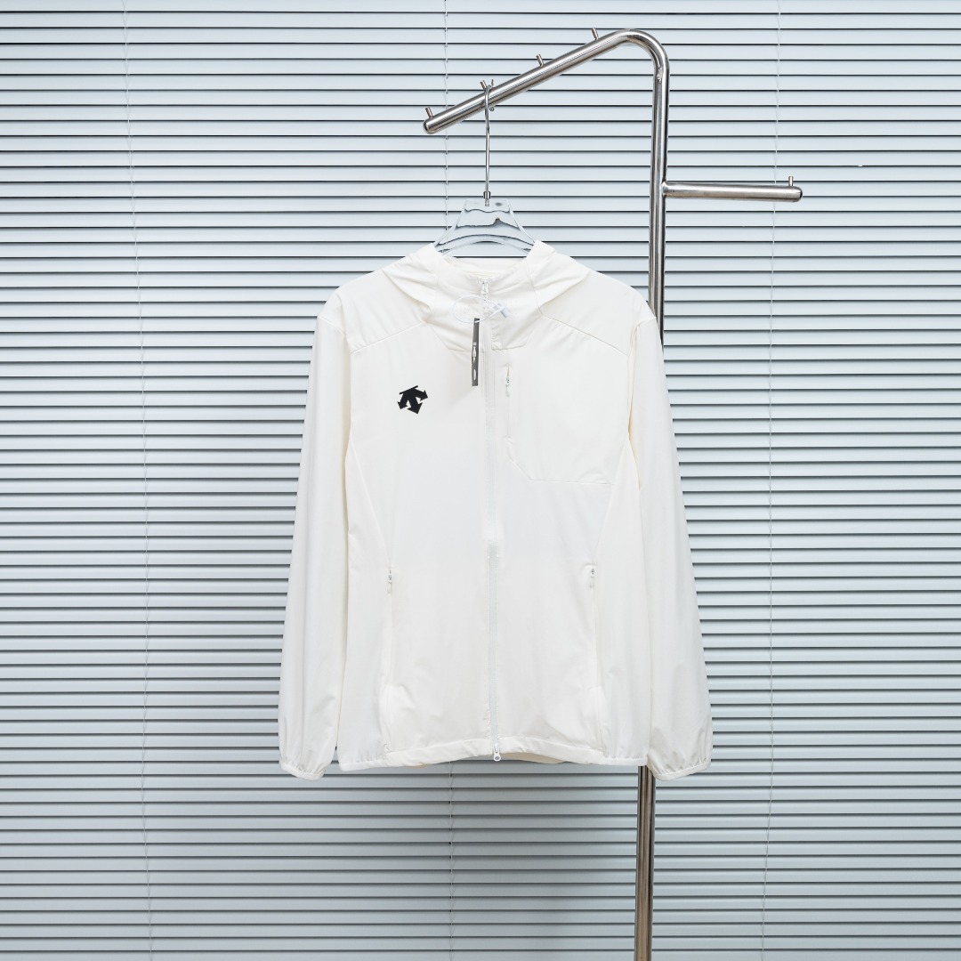 Descente 款式：迪桑特DESCENTE 速干透气防晒服外套