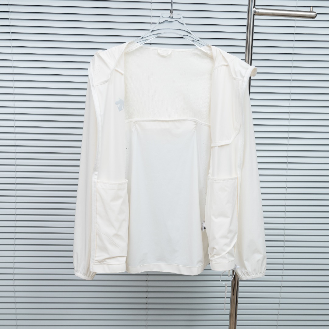 Descente 款式：迪桑特DESCENTE 速干透气防晒服外套
