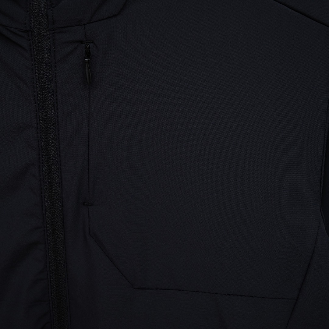 Descente 款式：迪桑特DESCENTE 速干透气防晒服外套