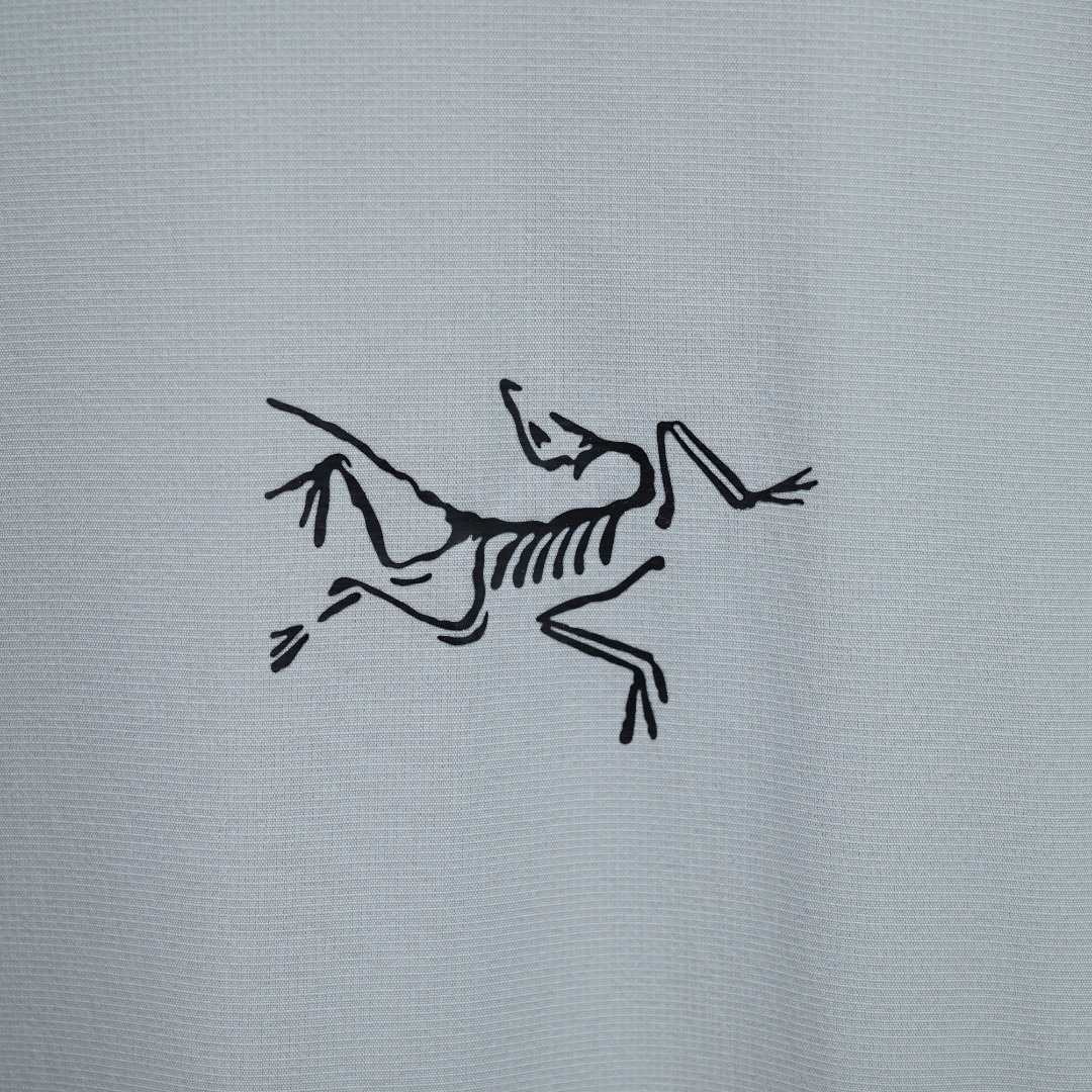 Arc'teryx 款式：始祖鸟 ARC TERYX 速干透气防晒服外套
