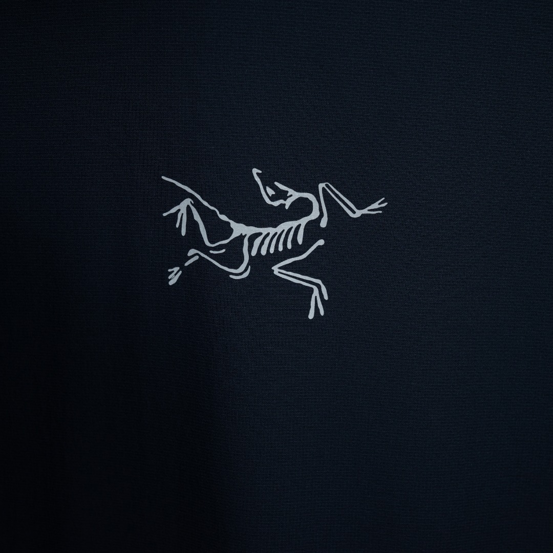 Arc'teryx 款式：始祖鸟 ARC TERYX 速干透气防晒服外套