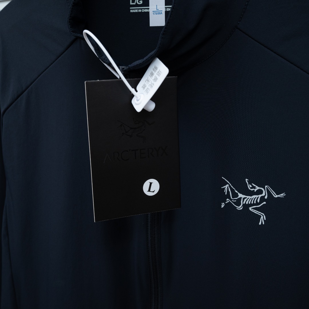 Arc'teryx 款式：始祖鸟 ARC TERYX 速干透气防晒服外套