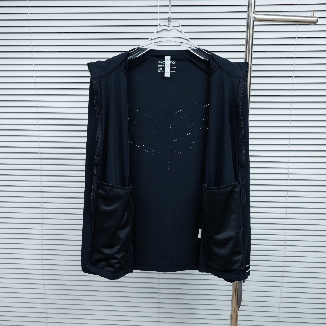 Arc'teryx 款式：始祖鸟 ARC TERYX 速干透气防晒服外套
