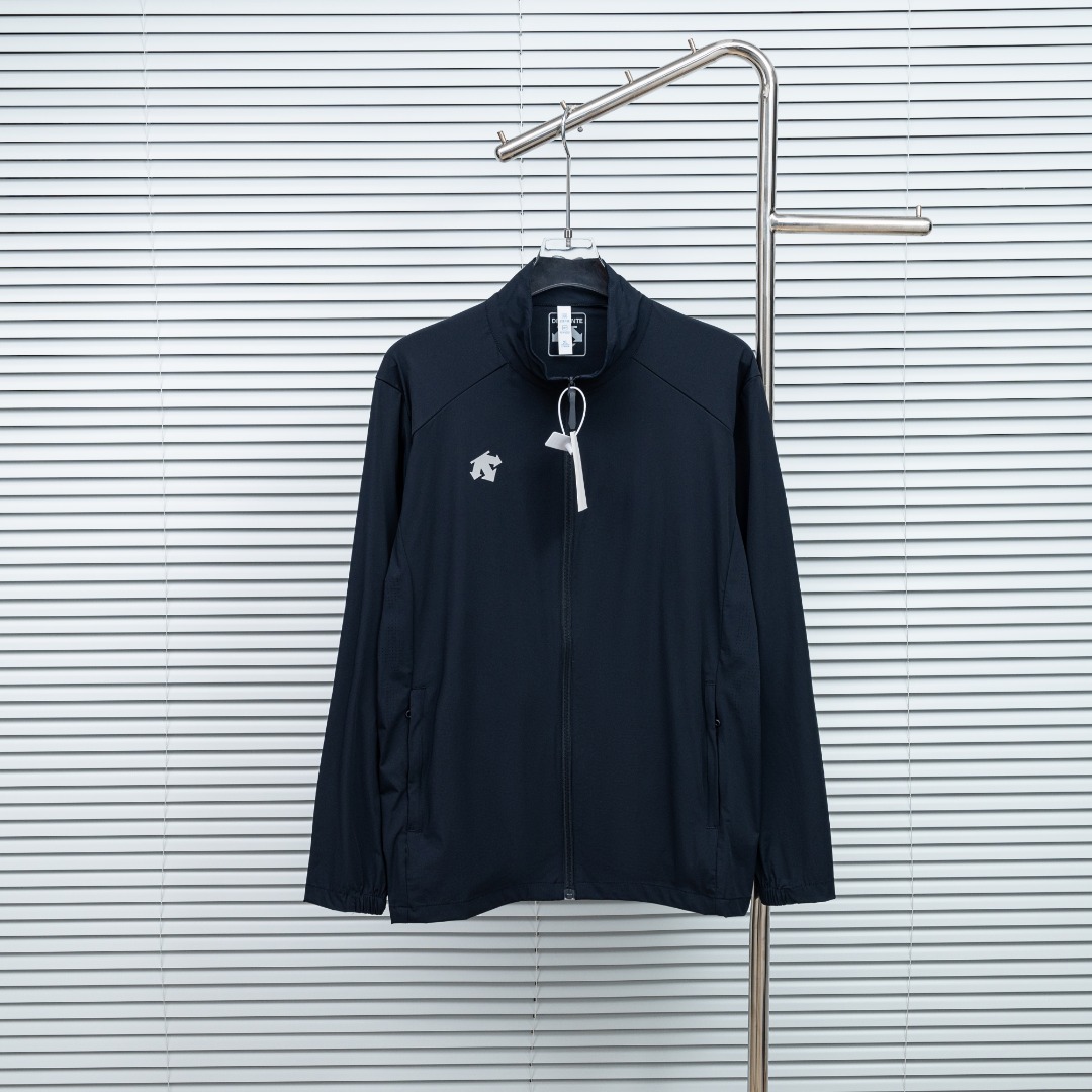Descente 款式：迪桑特DESENTE速干透气防晒服外套