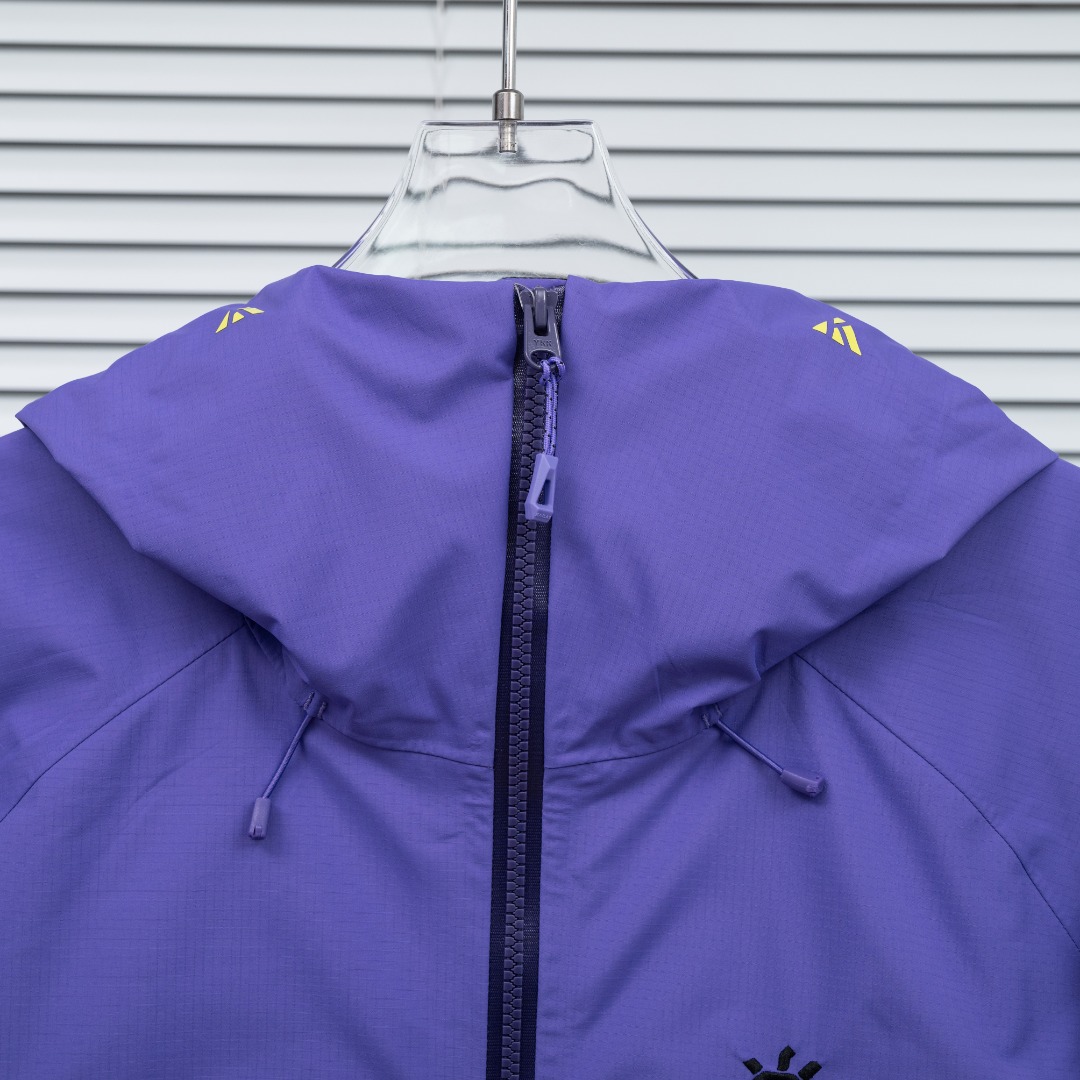 Kailas 款式：凯乐石KAILAS MONT X PRO 系列户外防水硬壳全压胶冲锋衣外套夹克