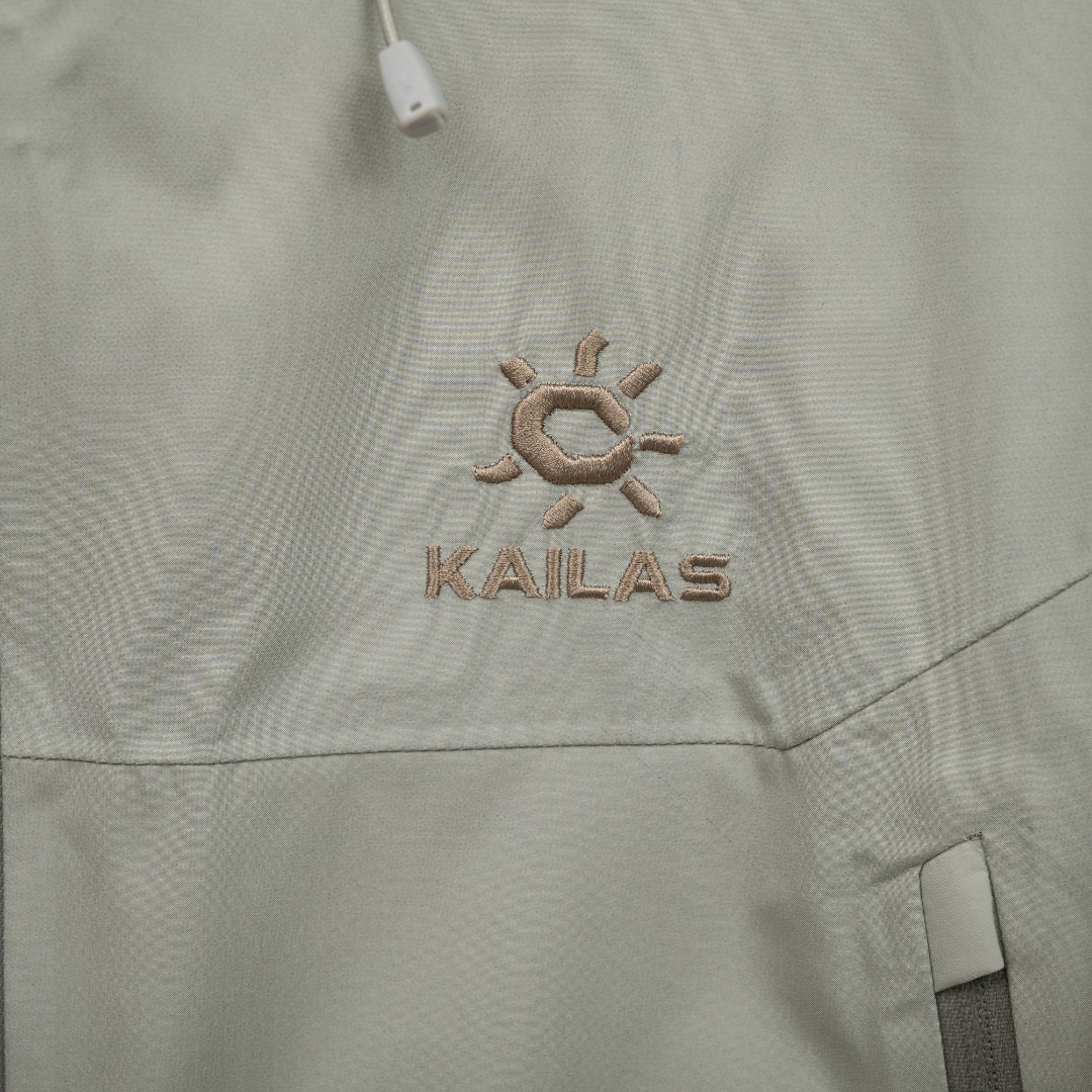 Kailas 款式：凯乐石KAILAS MONT X LT 系列户外防水硬壳全压胶冲锋衣外套夹克
