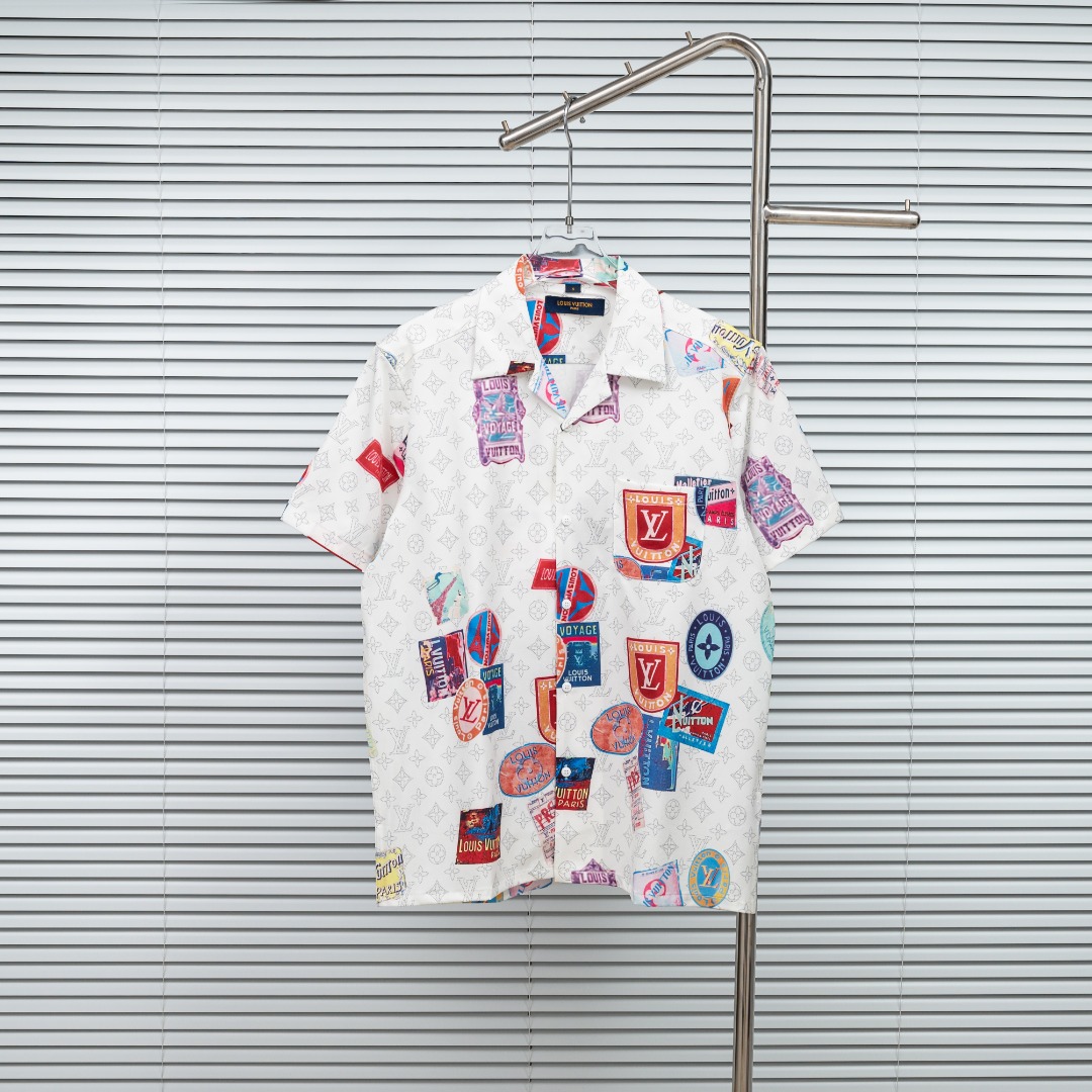 P95 (versión superior, distinta de la común) Estilo: LV Louis Vuitton polo de manga corta con estampado completo de med…