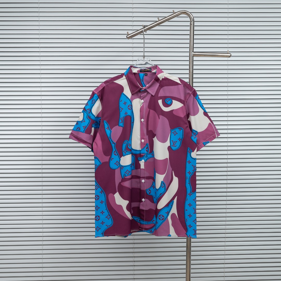 P95 (versión superior, distinta de la calidad común) Estilo: LV Louis Vuitton polo de manga corta con estampado de rost…