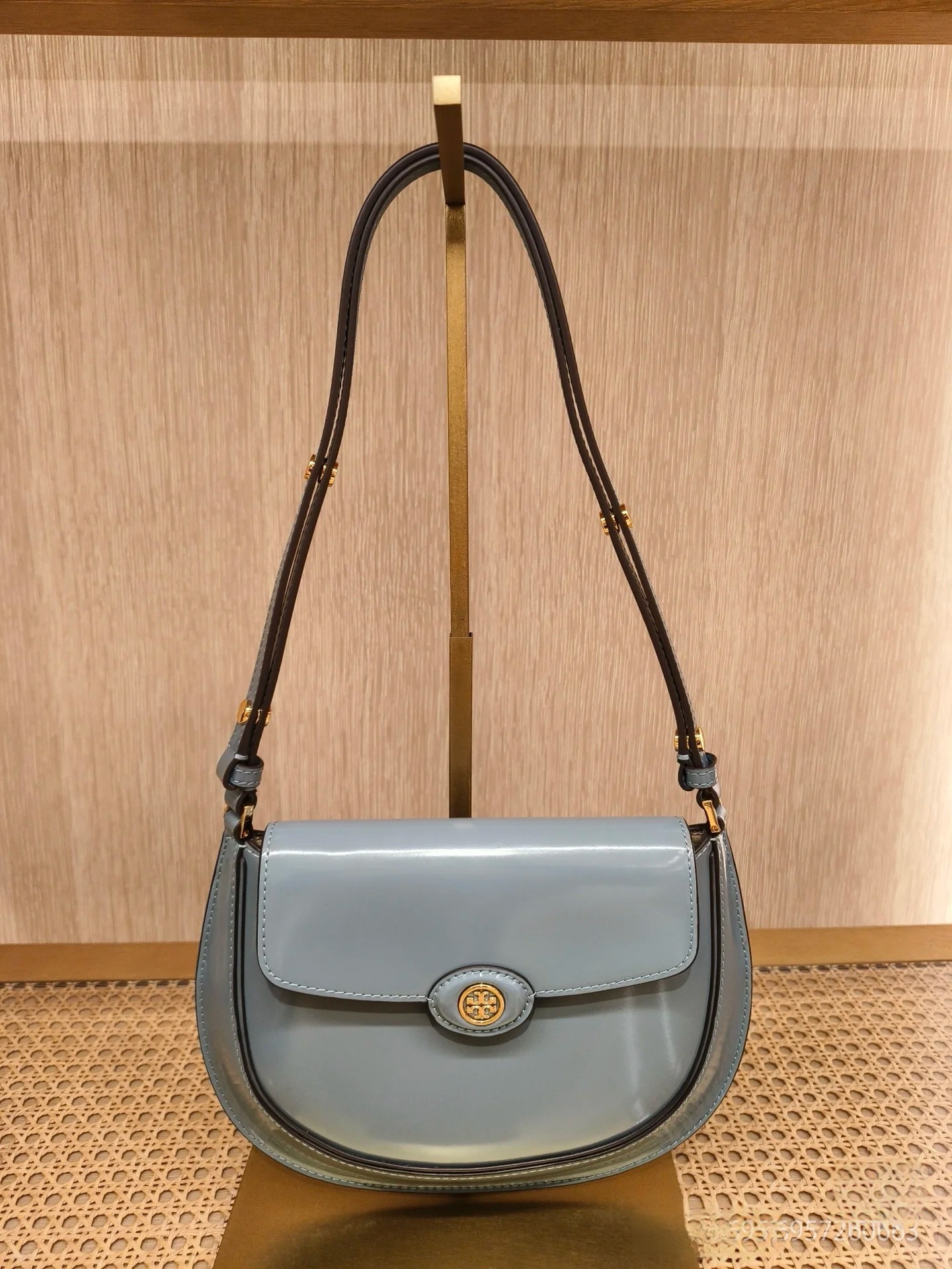 Tory Burch ～2025春夏163367汤丽柏琦 ROBINSON 小号翻盖肩背包 手袋廓形 百搭