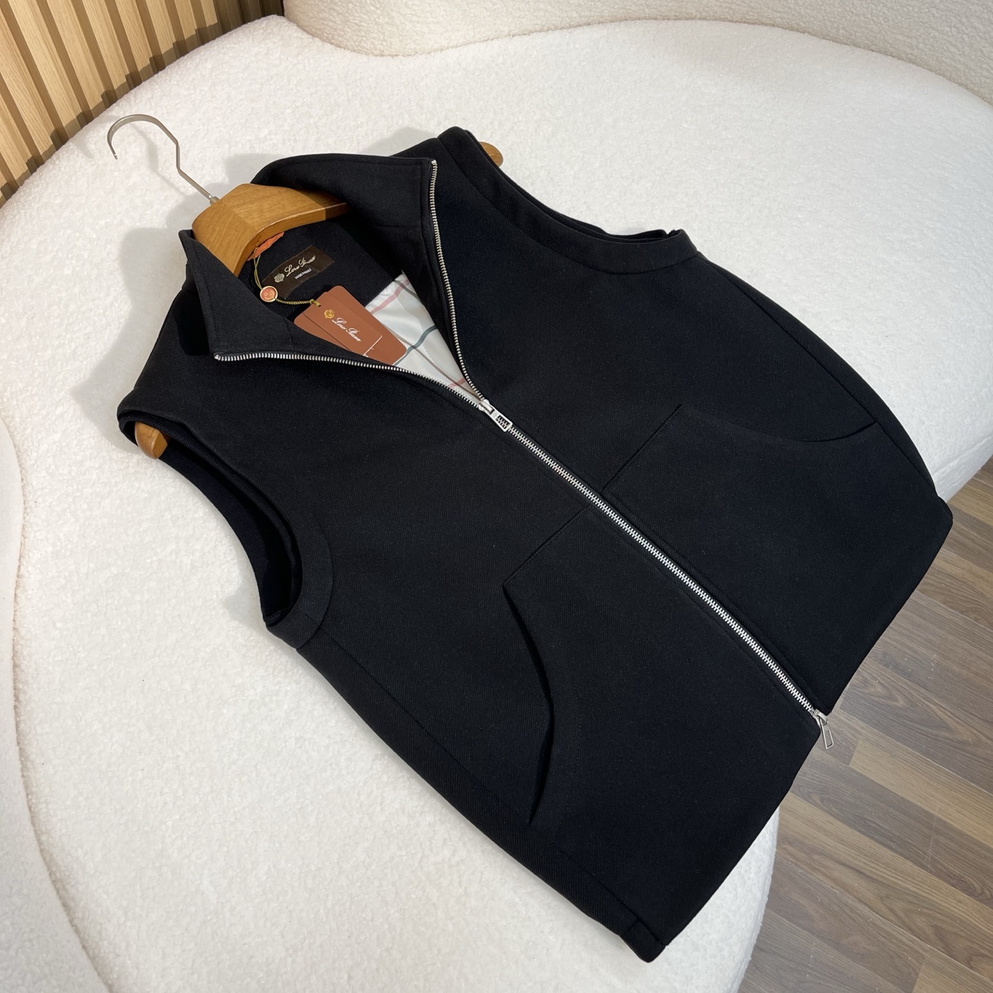 NO:497551,Black details, alexander wang19860909黑色细节,,alexander wang,Men's clothing