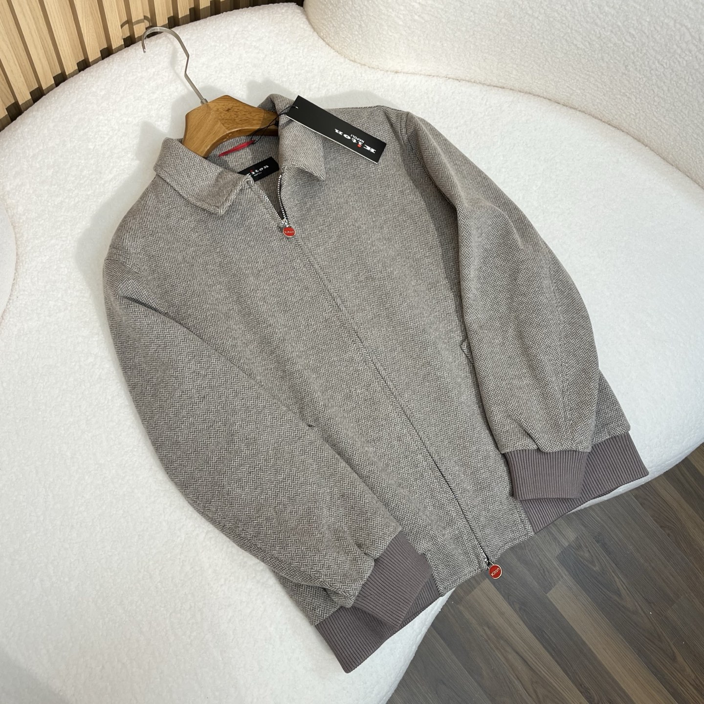 NO:497572,khaki details, alexander wang19860909卡其色细节,,alexander wang,Men's clothing