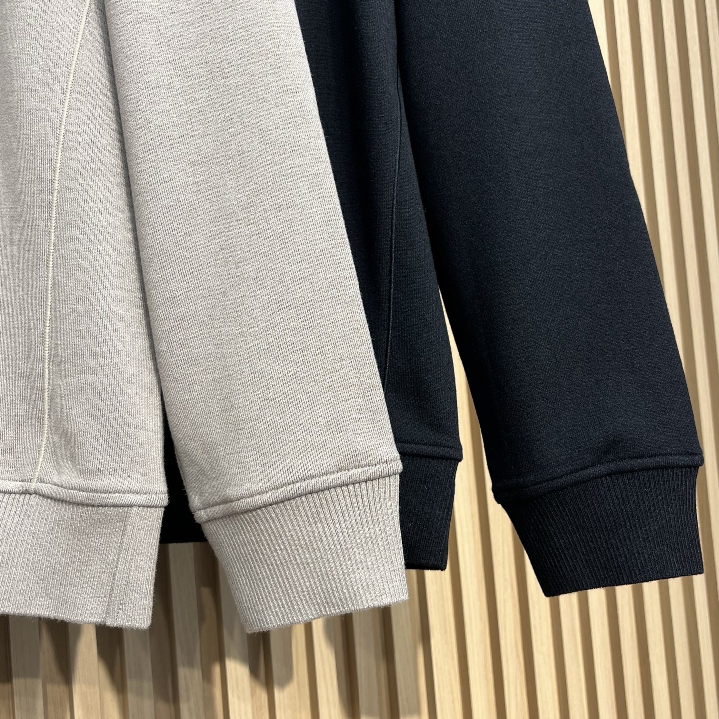 【16885】ZEGN 25新品含羊毛立领卫衣，细品设计，低调简易经典版型设，胸前简易门襟拉链字母纽扣设