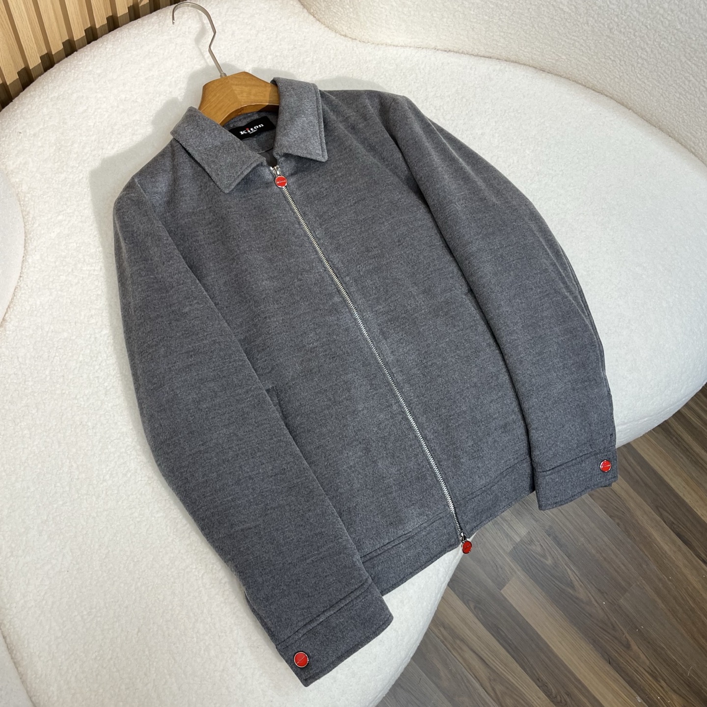 NO:504632,grey details, alexander wang19860909灰色细节,,alexander wang,Men's clothing