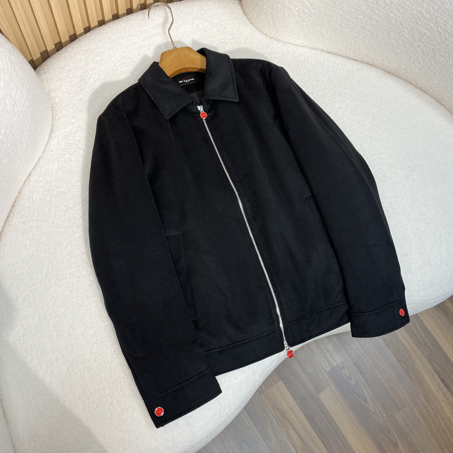 NO:504589,Black details, alexander wang19860909黑色细节,,alexander wang,Men's clothing