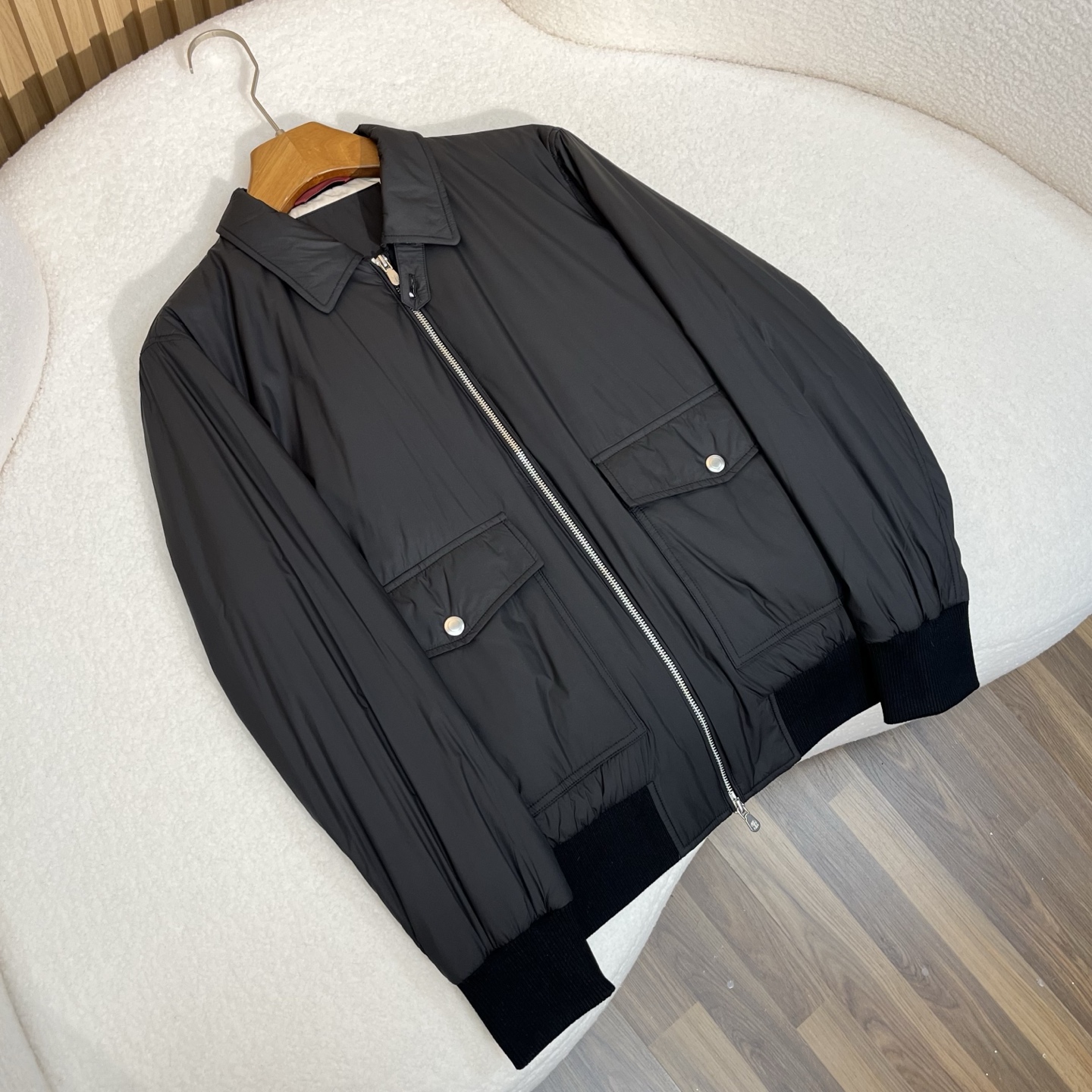 NO:512554,Black details, alexander wang19860909黑色细节,,alexander wang,Men's clothing