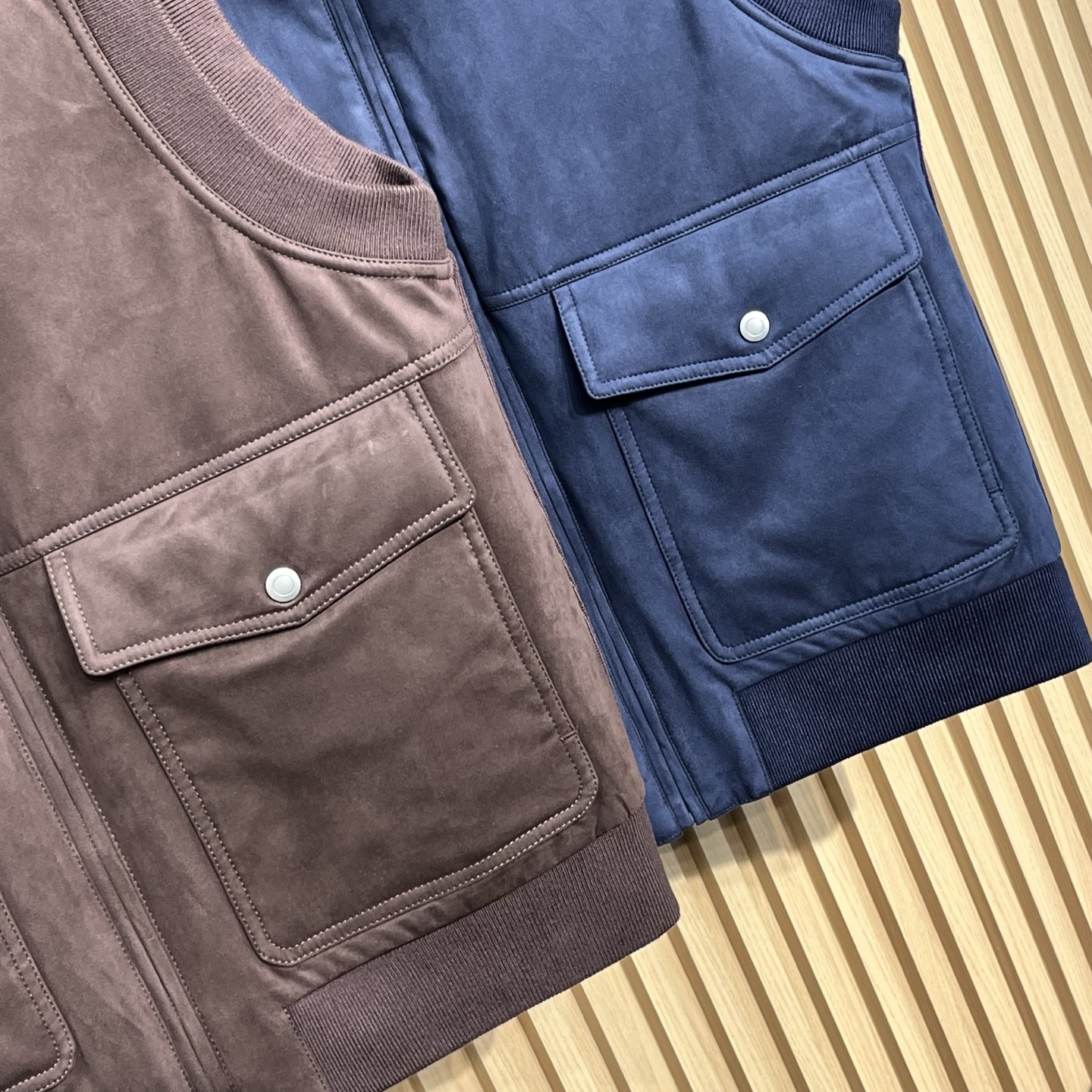 Brunello Cucinelli/布鲁内洛·库奇内利 2025秋冬新款男装立领背心棉马甲采用无袖的背