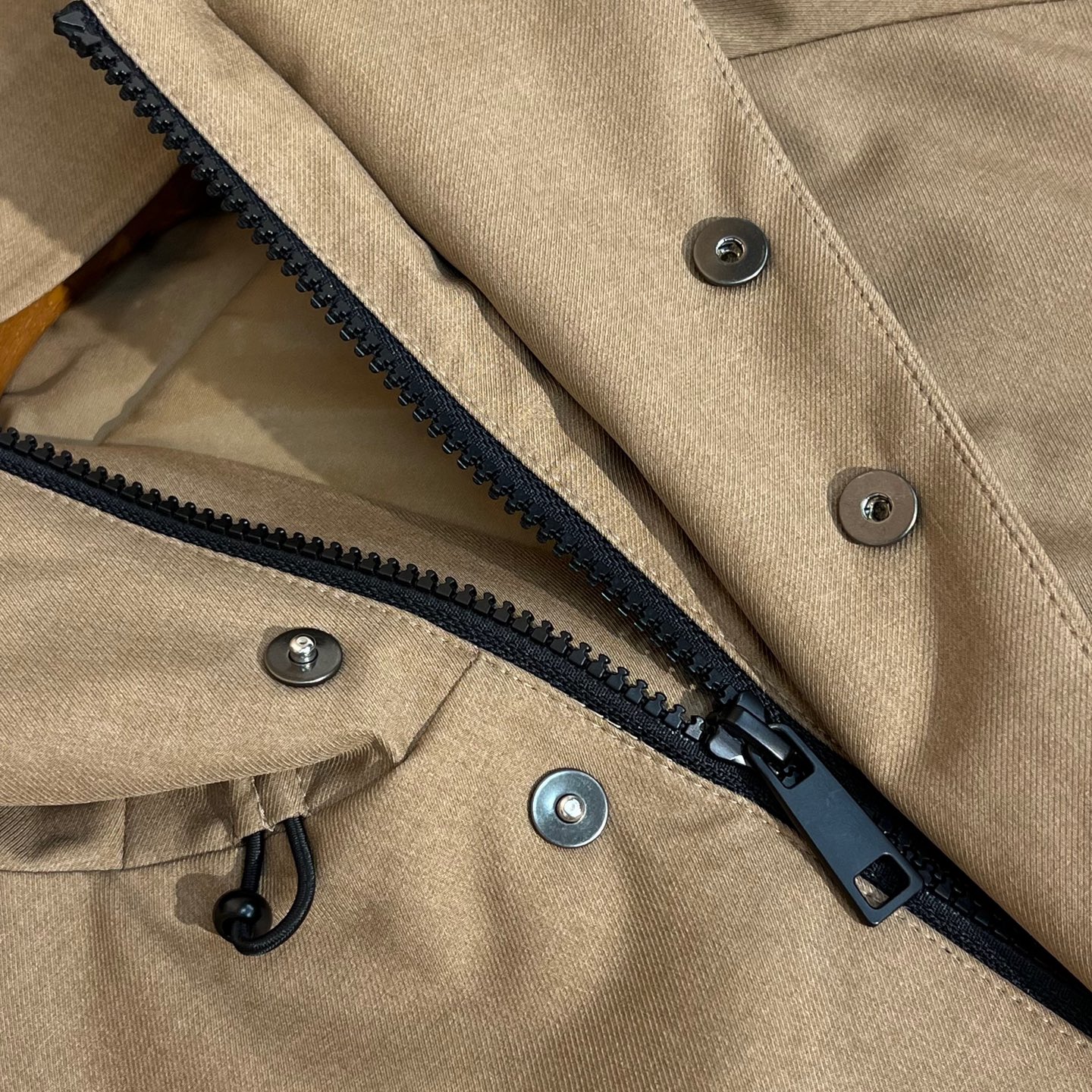 棉服 卡其色细节