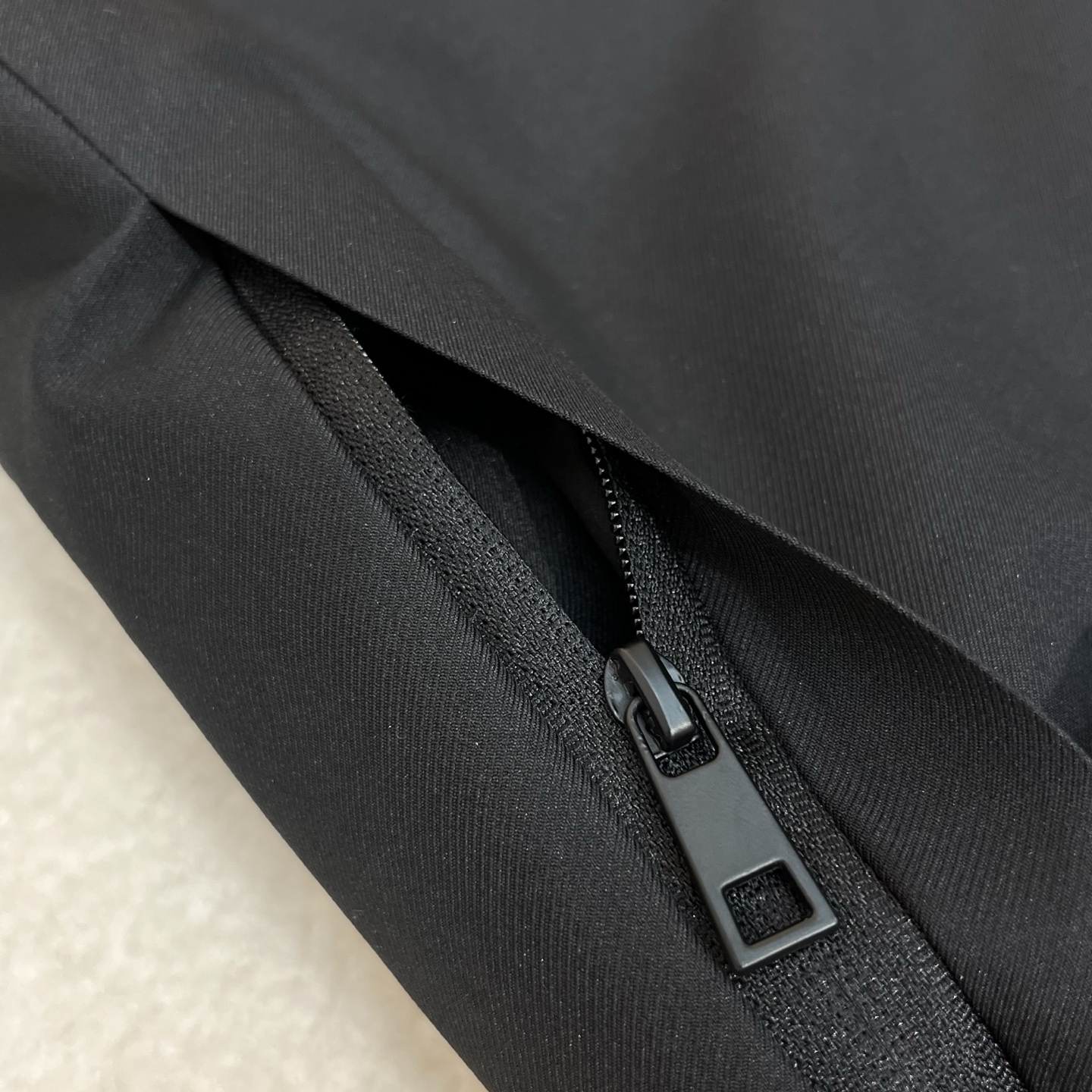 棉服 黑色细节
